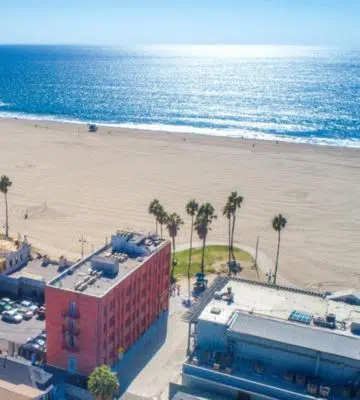 hotel avec vue sur la mer