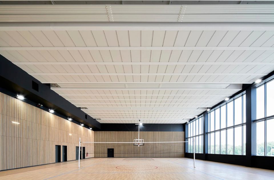Playground Clichy Hall