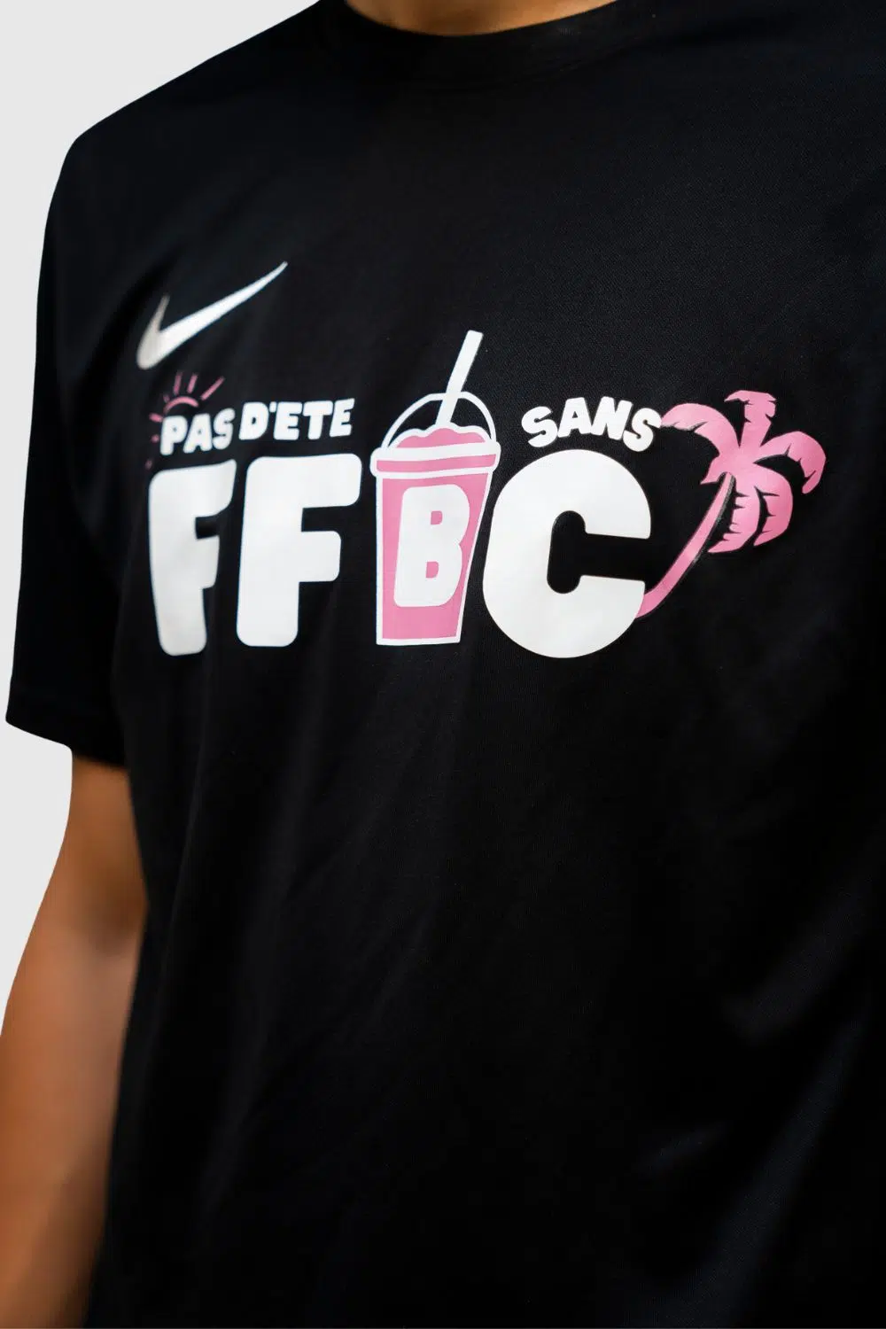 T-Shirt Nike Noir pas d'été sans FFBC – Image 2