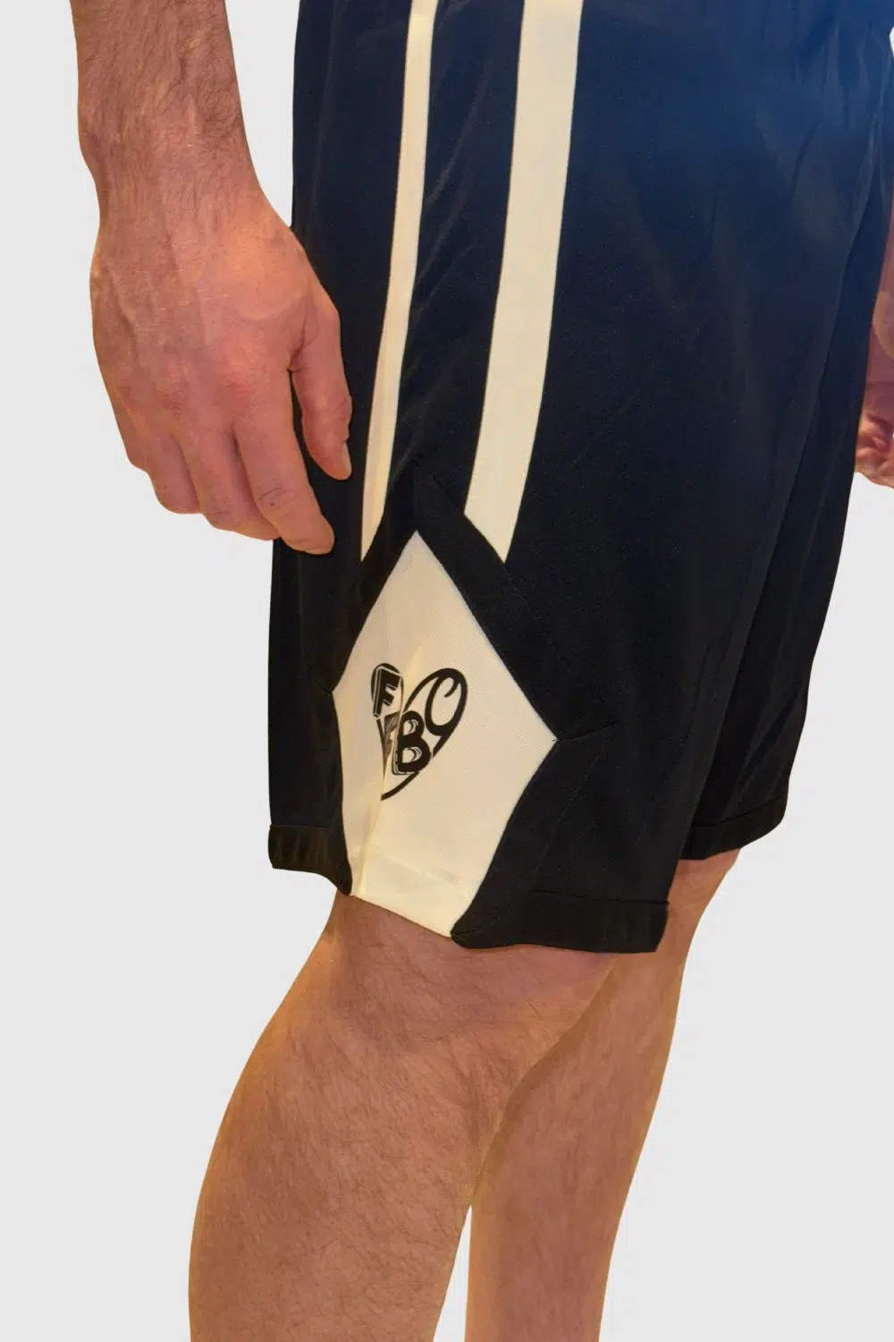 Short Jordan Noir X FFBC – Image 2