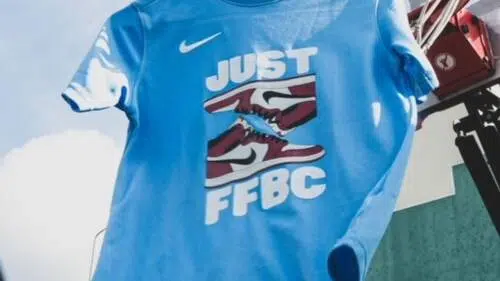 T-Shirt Nike Bleu Ciel X Just FFBC